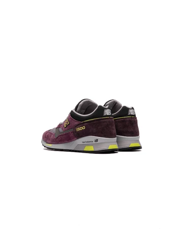 New Balance 1500 Plum Wine Paar schräg hinten