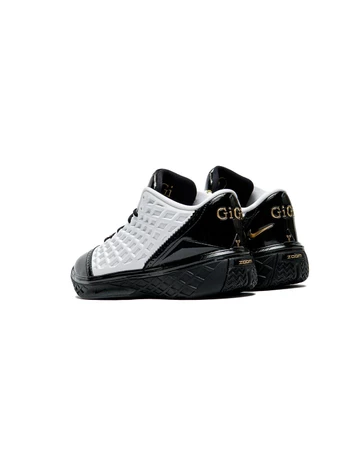 Nike Kobe 3 Low Protro Mambacita schräg