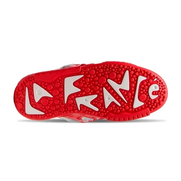 LaFrancé x PUMA Hoops Red Iridescent Sohle