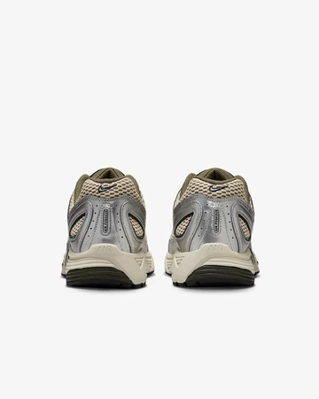 Nike Air Pegasus 2K5 Light Khaki Ferse von Hinten