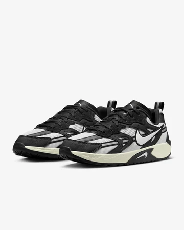 Nike Jam Electric Black White schräg frontal