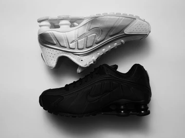 Nike Shox R4 Black