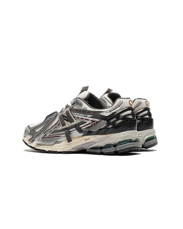 New Balance 1906A Tech Explosion Paar von schräg hinten