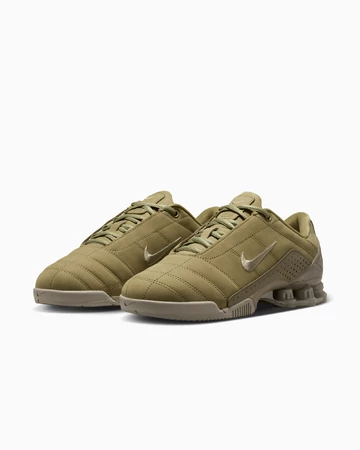 Nike Total 90 Shox Magia Neutral Olive Paar seitlich