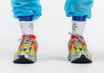 Salehe Bembury x New Balance 1906R Heat Be Hot vorne 2