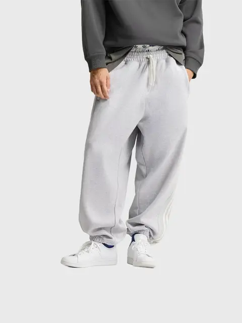 adisignature NY Jogger Image