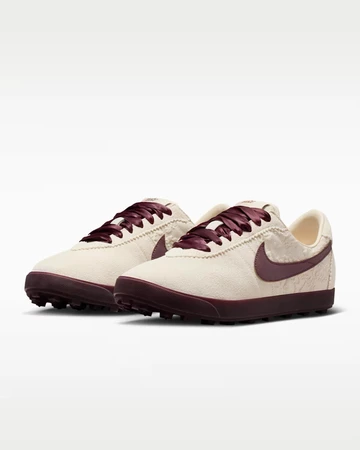 Nike Astrograbber SE Light Cream & Burgundy Crush Paar seitlich