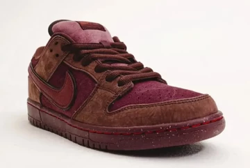 Der SB Dunk Low City of Love Burgundy Crush