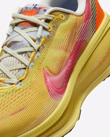 Nike Vomero 18 SE "LD-1000"