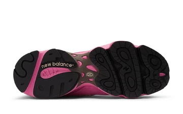 New Balance 1000 Pink Tan Sohle