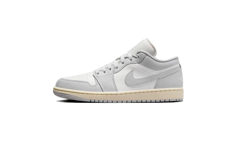 Jordan 1 Low Light Grey itelbild auf weißem Hintergrund