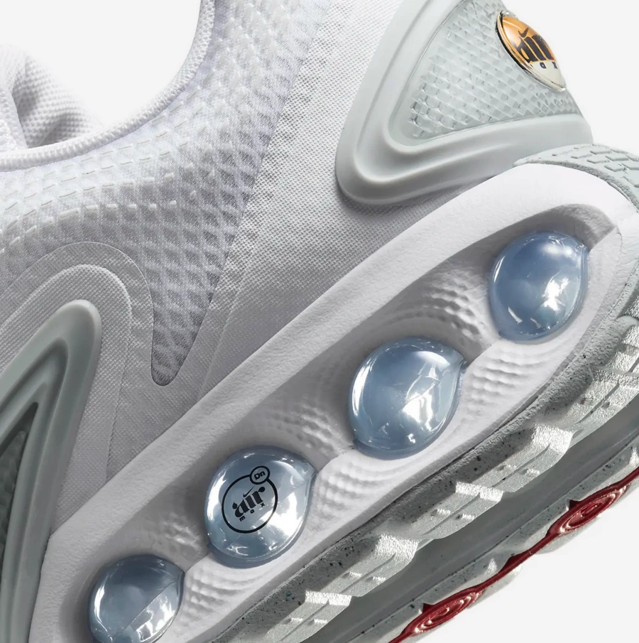 Air Max DN White Metallic DV3337-101 Dead Stock