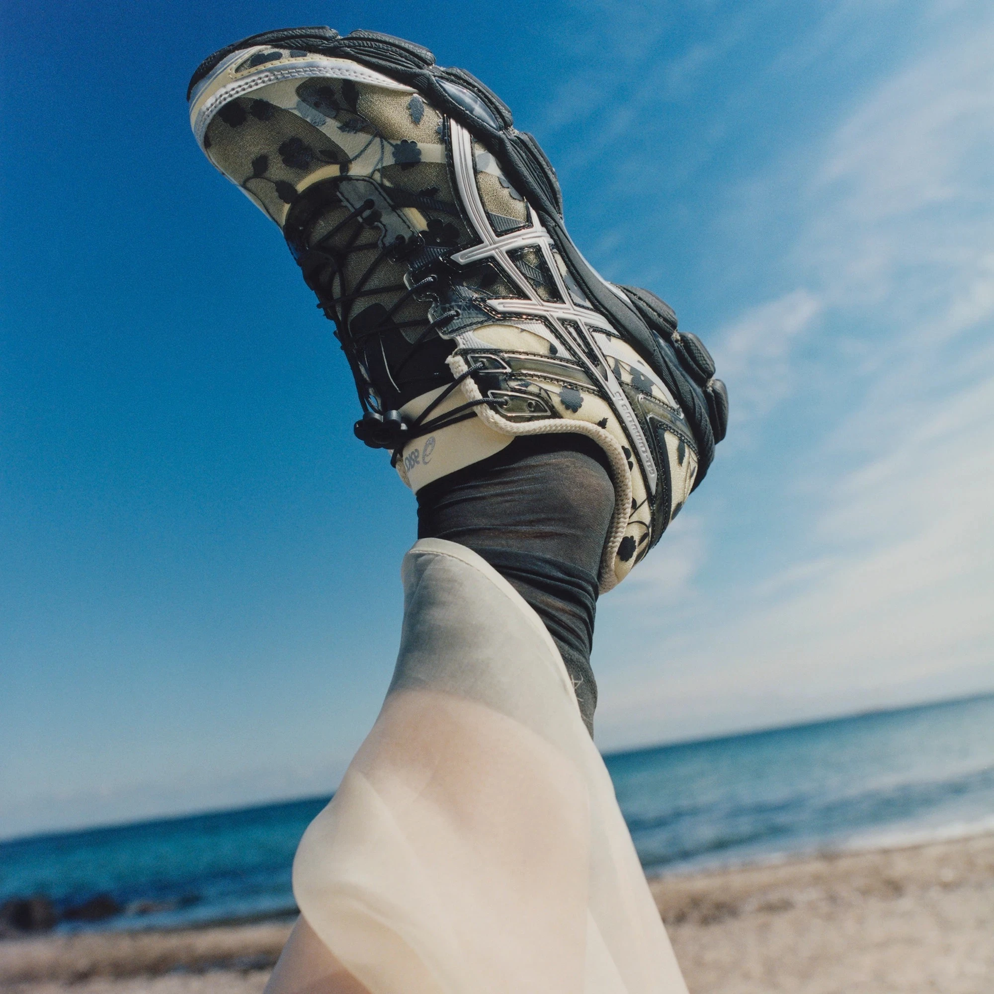 TOGA ARCHIVES x ASICS GEL-CUMULUS 16 TG Pack | Dead Stock