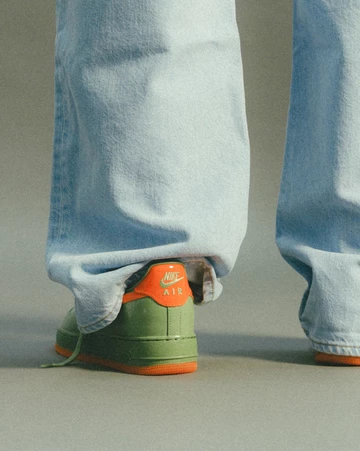 Air Force 1 Low Shiny Oil Green