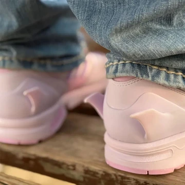 Pokemon x adidas ZX 8000 Mewtwo Detailbild