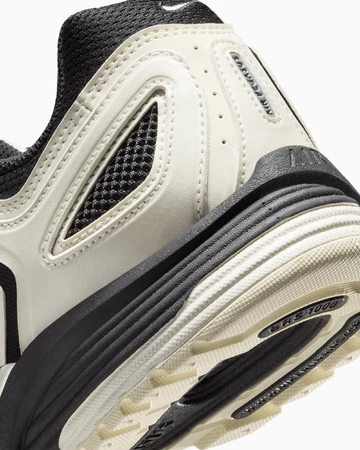 Nike Air Pegasus 2K5 Pale Ivory Ferse Details