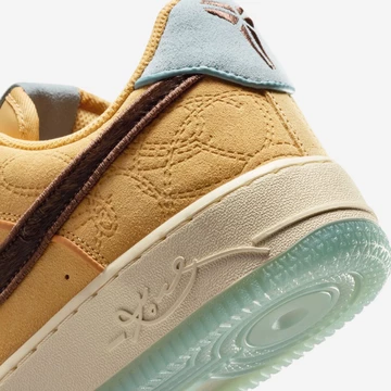 Kobe Bryant x Nike Air Force 1 Protro Siempre Hermanos Ferse Details