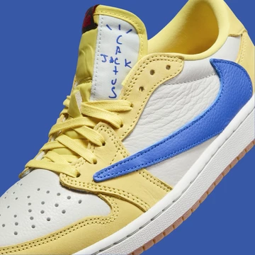 Travis Scott Jordan 1 Low Canary Detail Mittelfußbereich und Zungenlogo