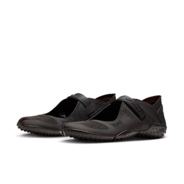 Nike SKIMS Air Rift Pack schräg