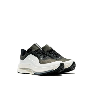Nike Pegasus PRM Tech Pack schräg