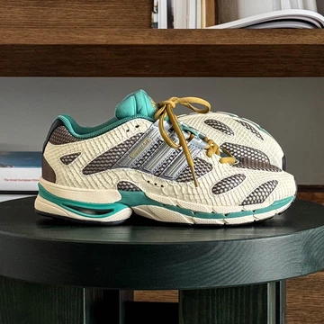 adidas adistar Moulded Linen Green