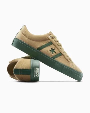 Undefeated x Converse One Star Academy Pro Brown seitlich + Ferse