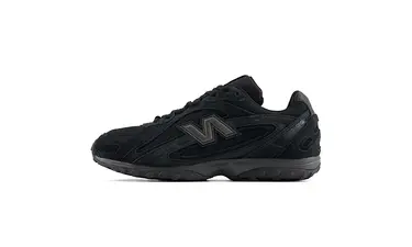 New Balance 204L Triple Black