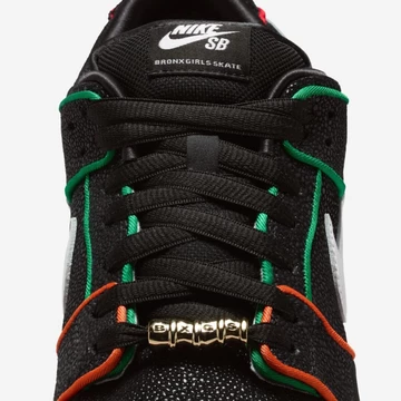 Bronx Girls Skate x Nike SB Dunk Low Zunge