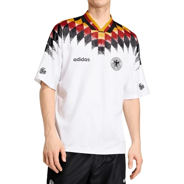 adidas DFB Germany Jersey 1994 Pack am Model