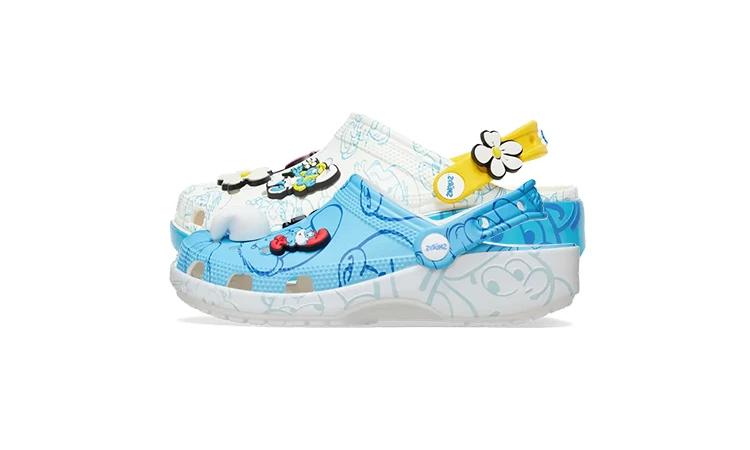 The Smurfs x Crocs Classic Pack
