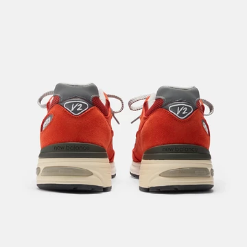 New Balance 991v2 Made in England Grenadine Fersen