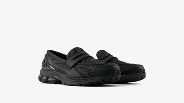New Balance 1906 Loafer Black Paar seitlich