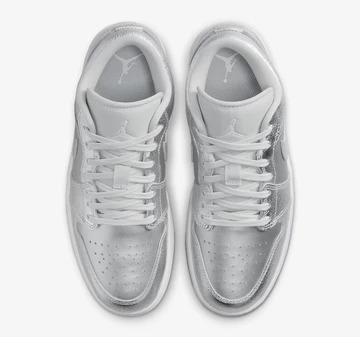 Jordan 1 Low Metallic Silver von oben