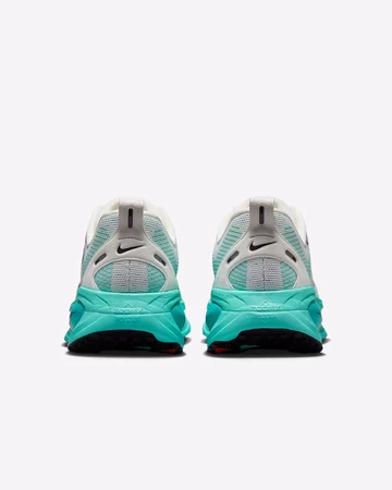 Nike Vomero 18 Dusty Cactus Paar Fersen