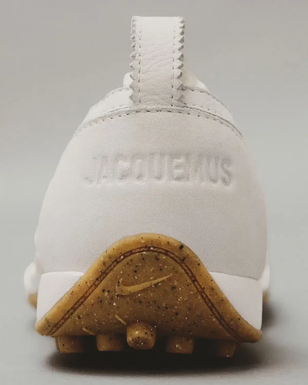 Jacquemus x Nike Moon Shoe SP Soft Pearl HV8547-002 | Dead Stock