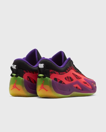 Air Jordan Heir Series 2 Oh Sheila schräg