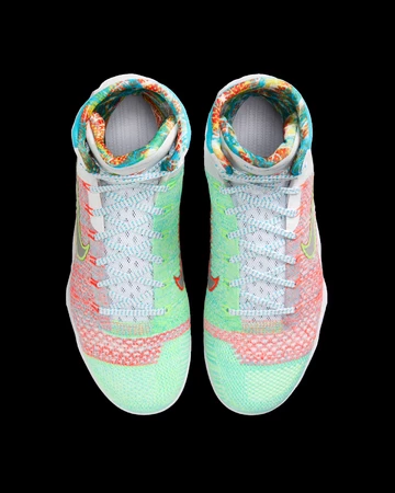 Nike Kobe 9 Elite High Protro What The Kobe Paar von oben