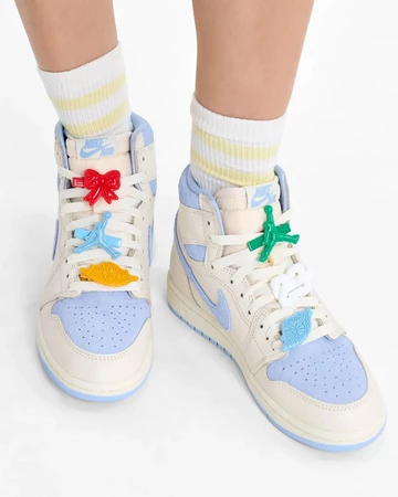 Nike Air Jordan 1 Retro High OG Clips getragen