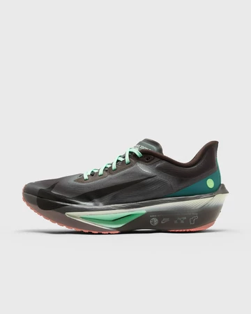 Nike Zoom Fly 8 Brown