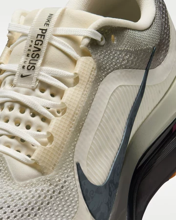 Nike Pegasus Premium LNY Year of the Horse Upper Details