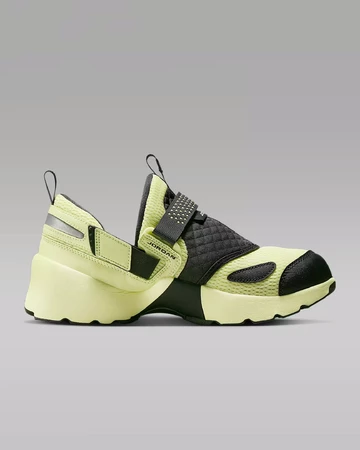 Jordan Trunner LX Luminous Innenseite