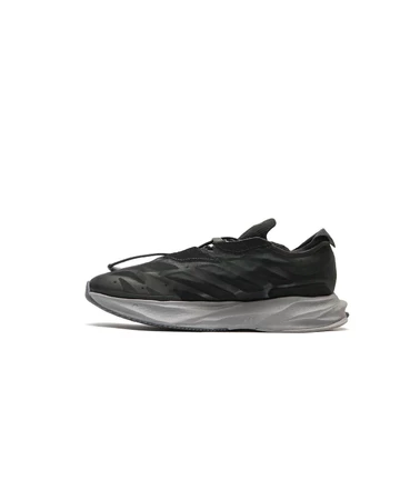 adidas Terra Mono Lightstrike Pack Außenseite