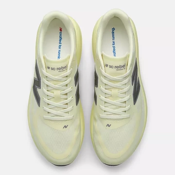 New Balance SuperComp Elite Pack