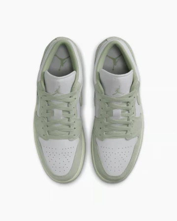 Jordan 1 Low SE Light Green Paar von oben