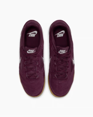 Nike Gato Burgundy von oben
