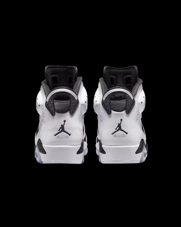 Nike Air Jordan 6 Retro Oreo von hinten