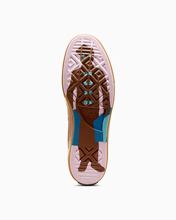 Die Sohle des GOLF Le FLEUR Converse Chuck 70 Low Digital Leopard Pack in Antique White