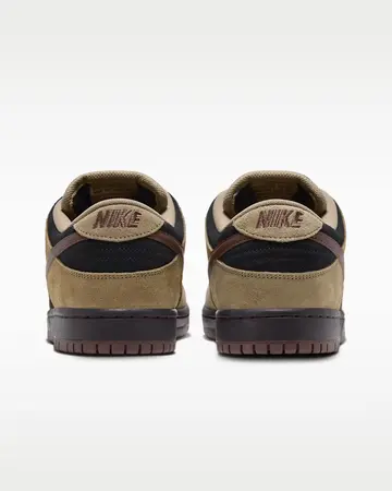 Nike SB Dunk Low Pro Filbert von hinten