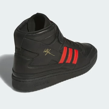 Willy Chavarria x adidas Forum Boot Mid Black schräg