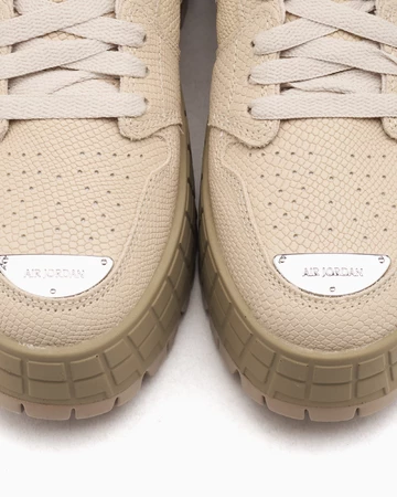 Jordan 1 Brooklyn Low Rattan Detail Toebox